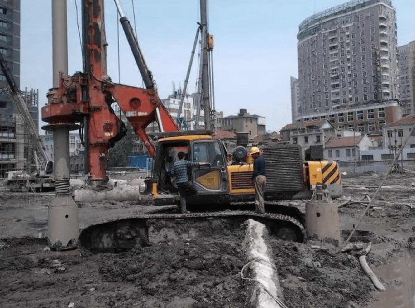 Read more about the article Causes and Prevention of Rotary Drilling Rig Jamming Accidents